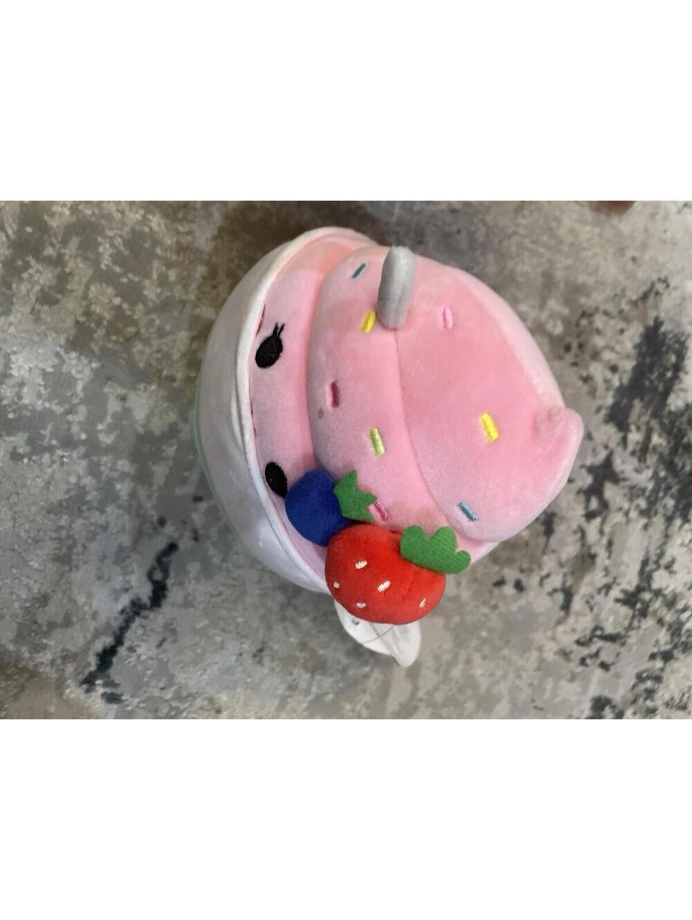 Kellytoy Squishmallows 7.5" Diedre the Pink Cupcake NEW Foodie Squad